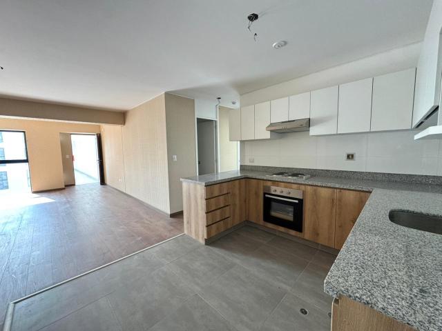 Venta Departamento de estreno cerca de la Av. Benavides Surco