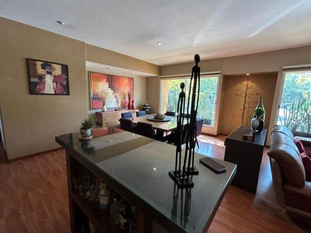 Venta departamento en La Loma Santa Fe. Vista arbolada