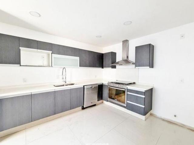 Departamento de 149.5 m2 con 3 dormitorios en venta en Lomas Verdes 6a Sección
