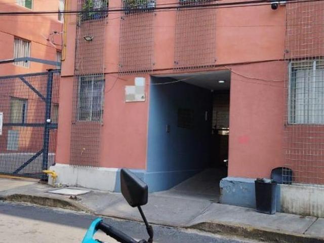 VENTA departamento en P.B. col. Valle Gómez, V. Carranza