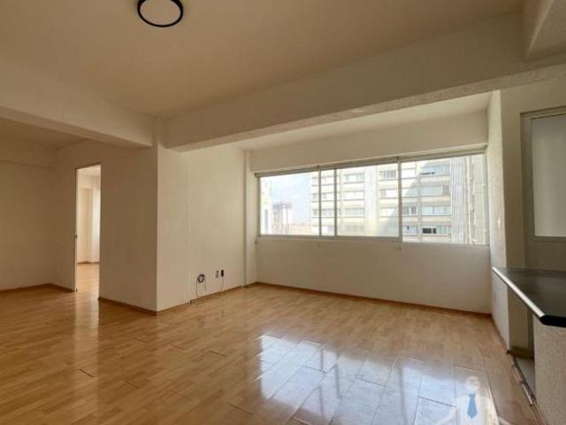 Venta Departamento en Parque San Antonio, muy cerca de San Pedro de los Pinos, con Estacionamiento