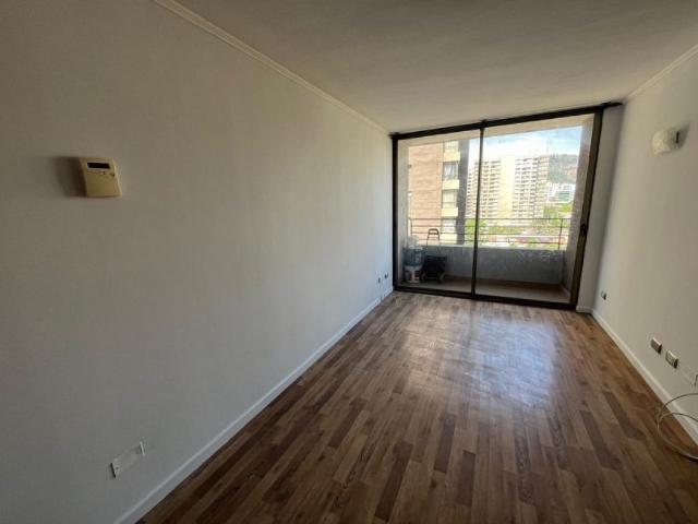 Venta departamento independencia oportunidad 2d en independencia bajo mercado opción e+b
