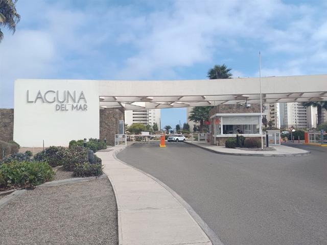 Venta Departamento La serena Condominio laguna del mar, soñado departamento de 97m2 +10 m2 de terraza con hermosa vista panorámica al mar y a la laguna en primera linea