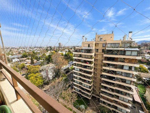 Venta Departamento Las condes Amplio departamento con excelentes accesos