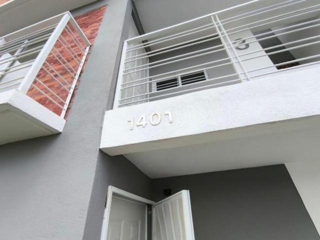 VENTA DEPARTAMENTO NUEVO EN 1ER NIVEL CALLE AMAPOLA FRACC PARQUES TESISTAN CON COCHERA. ZAPOPAN
