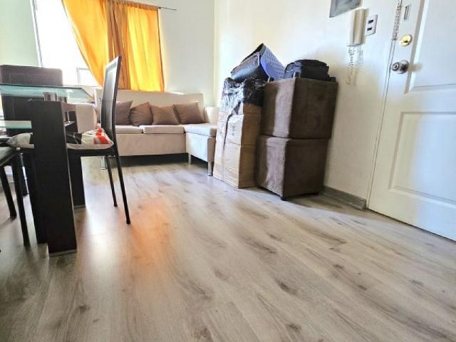 Venta Departamento Santiago ula. iluminado, piso nuevo, cocina equipada, buen precio