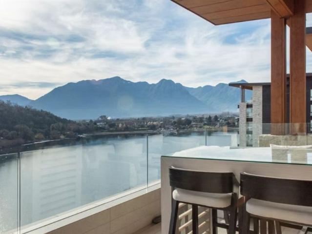 Venta Departamento Pucón Lindo departamento con increíble vista al lago en condominio Pinares. Amoblado!