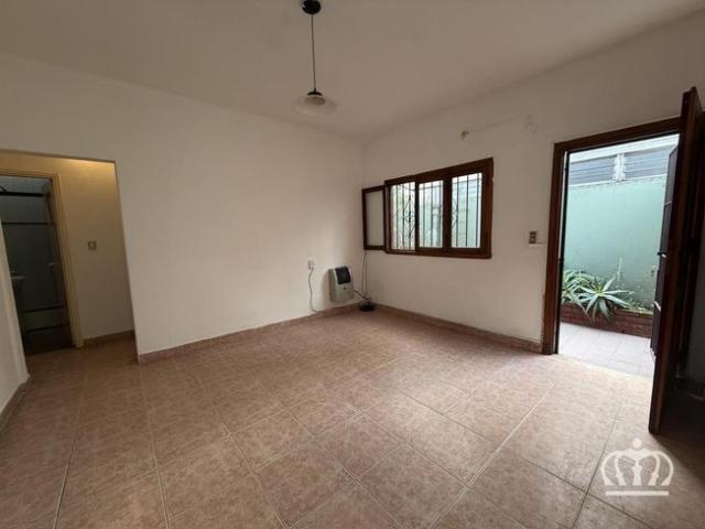 Venta Departamento tipo casa 3 ambientes con dos patios Lanús Este