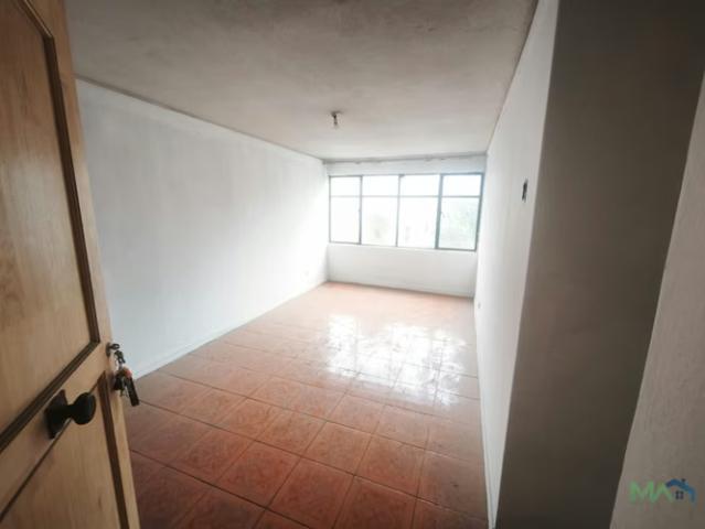 Venta departamento ñuñoa | villa los presidentes | remodelar | 3 dormitorios por 87000. 00 en Ñuñoa