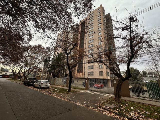 Venta Departamento Ñuñoa AMPLIO Y COMODO DEPARTAMENTO TRES DORMOTORIOS 2 BAÑOS UN ESTACIONAMINETO Y BODEGA