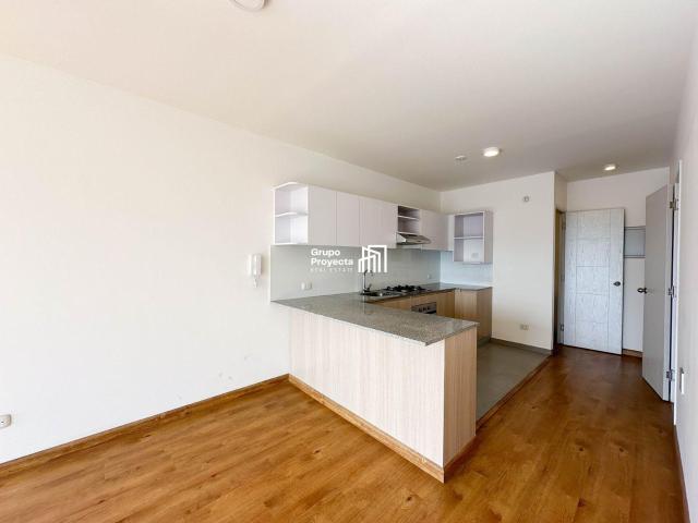 VENTA DPTO, AV TOMAS MARSANO CDRA 21, LIMITE CON MIRAFLORES 61 mts 02 Dormitorio