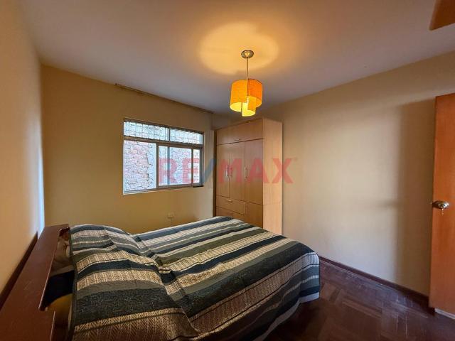 Venta Dpto 2Do Piso 127M2 4Dorm 1B Vmt $95,000