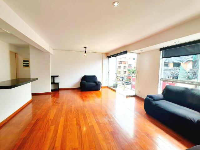 Venta Duplex 133 m², 3 Hab, Cuarto servicio, cochera, depósito, Urb. Higuereta Surco