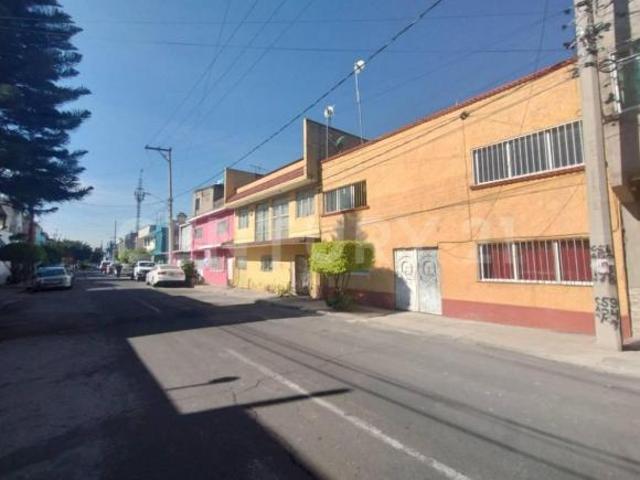 Venta Edificio con Lofts La Perla Nezahualcoyotl 11316