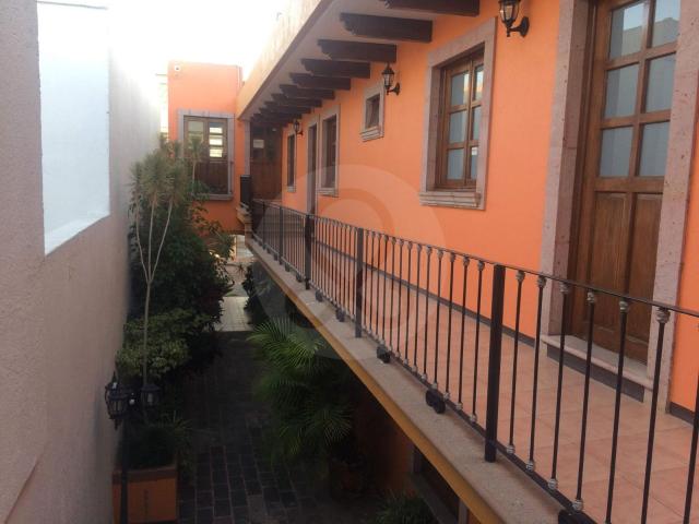 Venta edificio para oficinas y comercial Centro Queretaro NG