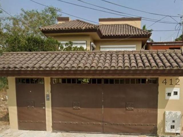 VENTA EN, C. ESMERALDA COL. PETROLERA CHAIREL MUN. TAMPICO C.P. 89219