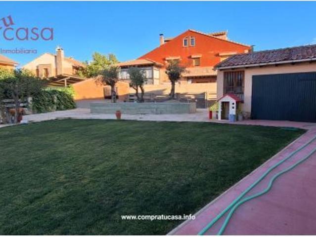 VENTA EN EXCLUSIVA CHALET INDIVIDUAL LA LASTRILLA