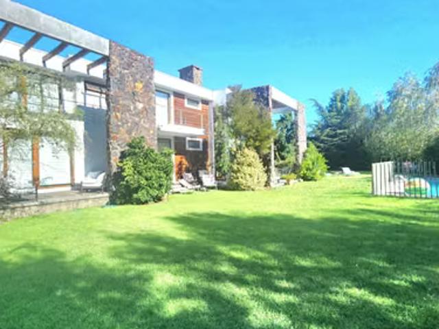 Venta espectacular casa en club de golf 7 rios, los angeles | 7 dormitorios por 19900.00 en Los Ángeles