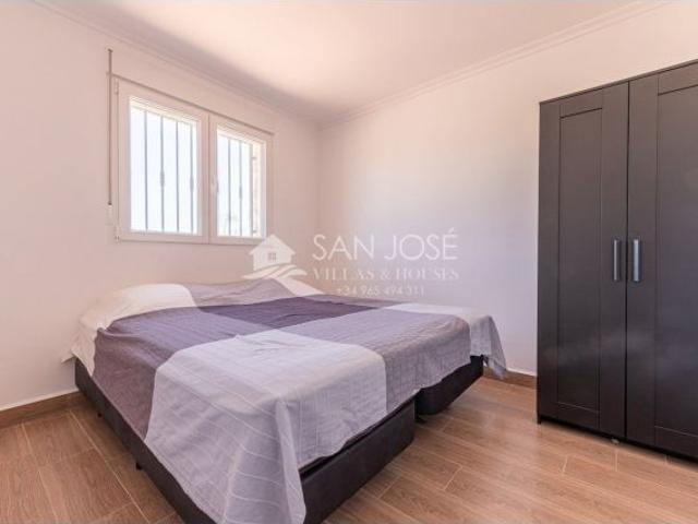 VENTA ESPECTACULAR CHALET EN LA ROMANA, ALICANTE