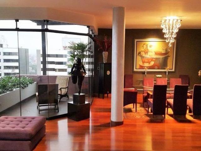 VENTA ESPECTACULAR PENTHOUSE EN SAN ISIDRO FRENTE AL GOLF