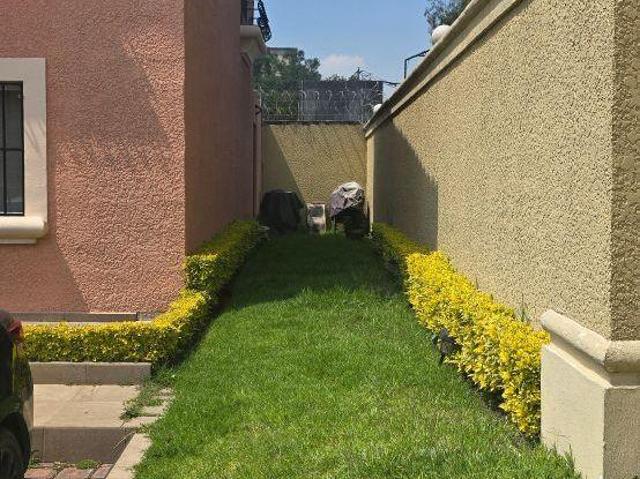 VENTA EXCELENTE CASA EN URBI BALBOA CUAUTITLAN IZCALLI