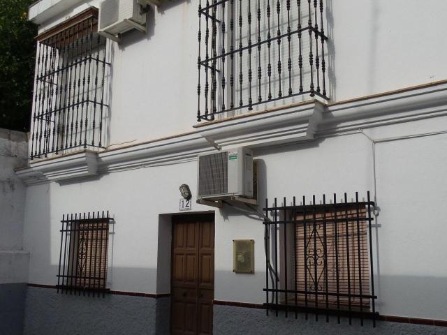 VENTA FLASH – Piso de 95 m2 con 4 dormitorios en Bornos Cádiz