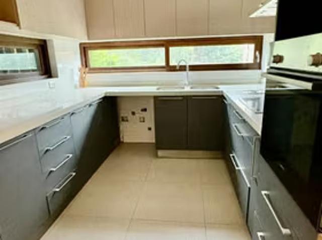 Venta casa 267 m2 con piscina en chicureo | 5 dormitorios por 19650.00 en Colina