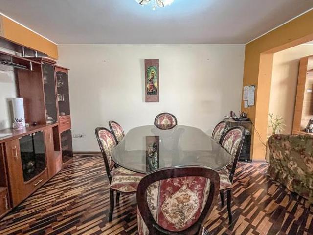 Venta hermosa Casa pisos en Villa Mara Urb Micaela Bastidas