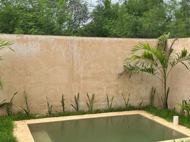 VENTA HERMOSO TOWNHOUSE 2 RECÁMARAS CON PISCINA Y ROOFTOP EN DZITYA