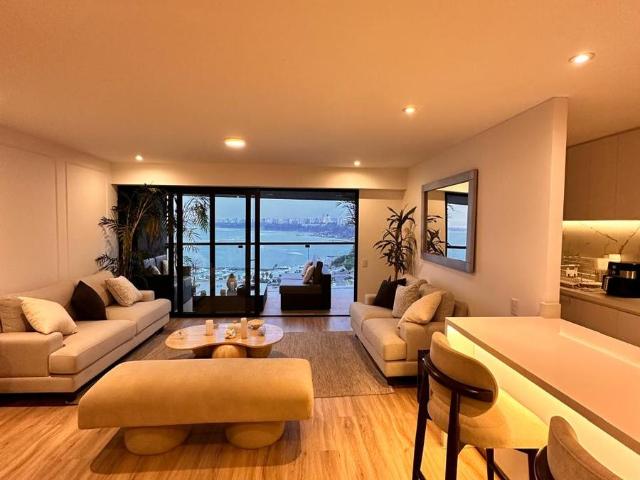 VENTA IMPECABLE DEPARTAMENTO EN MALECON COSTA SUR, CHORRILLOS