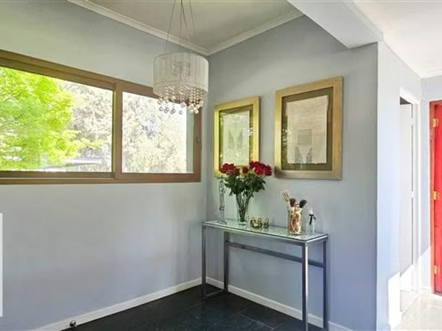 Venta moderna luminosa casa en cond. Chicureo los ingleses | 5 dormitorios por 13800.00 en Colina