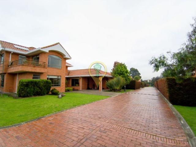 VENTA o Arriendo Casa Campestre Cota Hacienda Terracota
