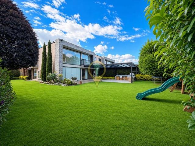 Venta o Arriendo Casa Club House Serrato Cota