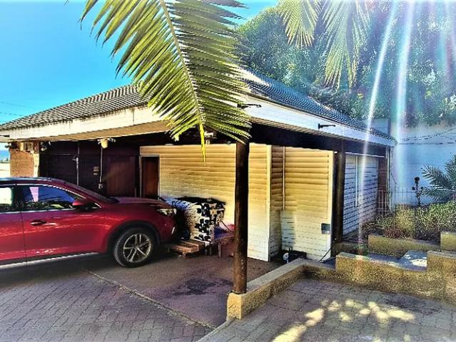 Venta o permuta de preciosa casa de 7 dormitorios en Reñaca, Los Pinos 19.500 UF | 7 dormitorios por 19500.00 en Valparaíso