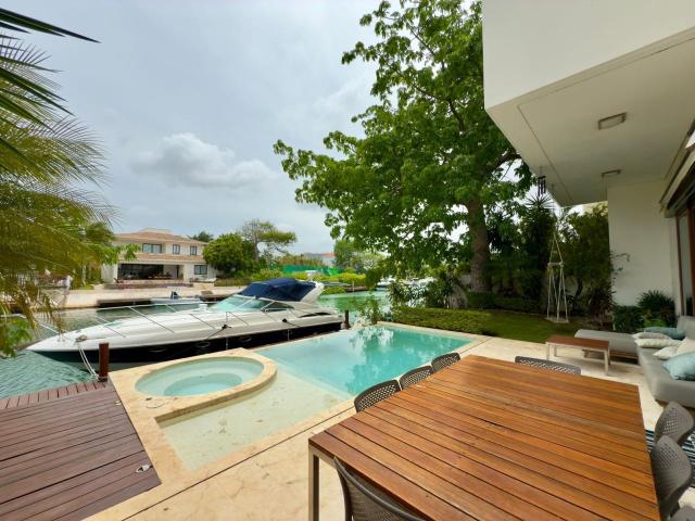 VENTA RENTA CASA LOS CANALES PUERTO CANCUN CANCUN