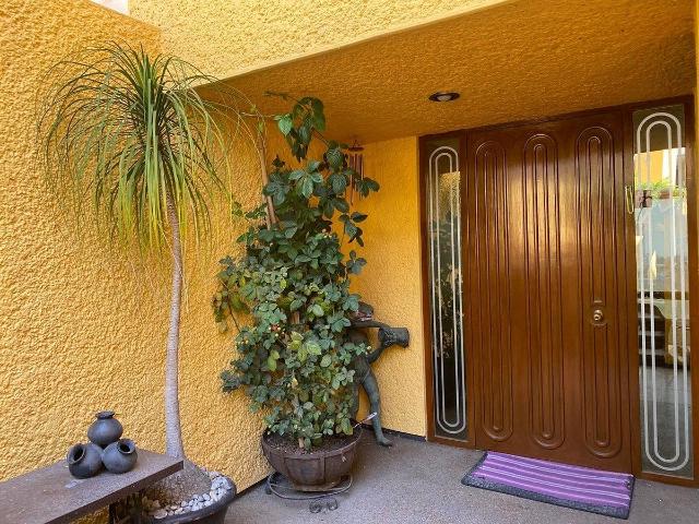 Venta o renta casa en bosques de las lomas con seguridad