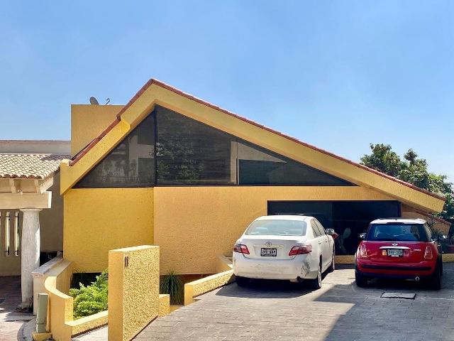 Venta o renta casa en bosques de las lomas con seguridad