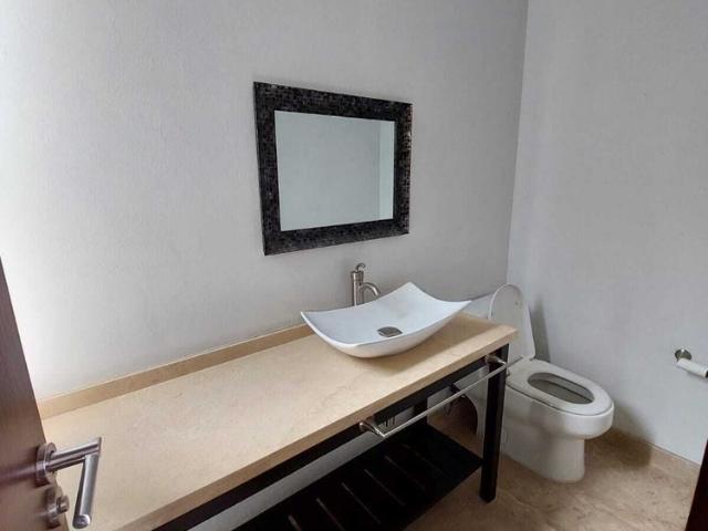 Venta o Renta casa en fraccionamiento Hacienda Mirage tlajomulco