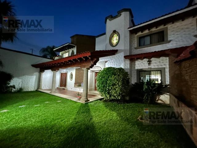 Venta o Renta de casa en la Colonia Las Granjas, Cuernavaca, Morelos Cesi?n de Derechos ?Clave 6334
