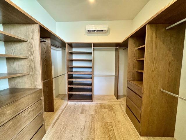 Venta o Renta de Casa en Privada Tamara zona Country Club Mérida, Yuc
