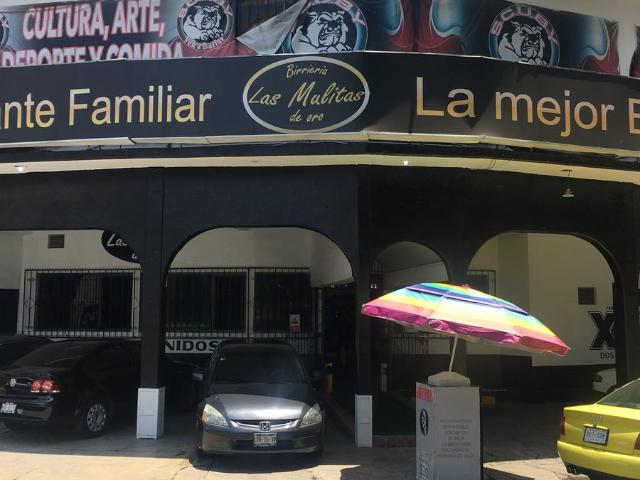 VENTA O RENTA RESTAURANTE O USOS MULTIPLES CON LICENCIA AMPLIA