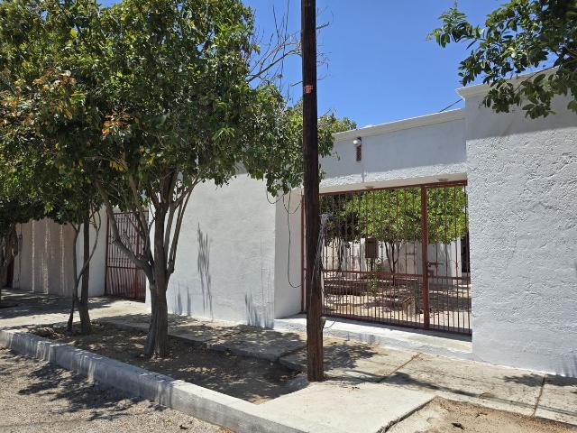 VENTA para remodelar / RENTA *solo como Bodega