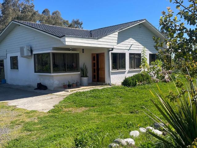 VENTA PARCELA CON CASA A 10 M DE SAN CARLOS