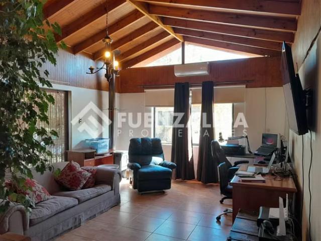 Venta Parcela con casa y piscina a 5 min de Talca 6.200 m2 | 3 dormitorios por 6955.00 en Talca