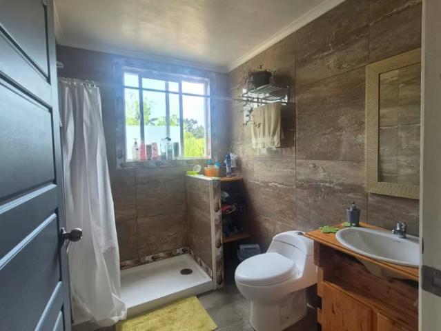 Venta parcela pinares norte algarrobo — piscina, quincho, calefaccion a leña 5.555 M² | 3 dormitorios por 190000. 00 en Algarrobo