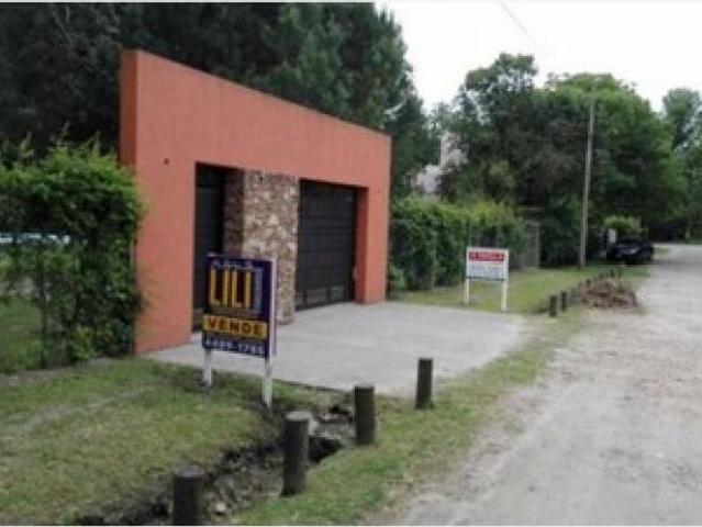 VENTA PARQUE LELOIR 1 CUADRA RESEROS CASA SOBRE 2300 M2 LO en Inmomap