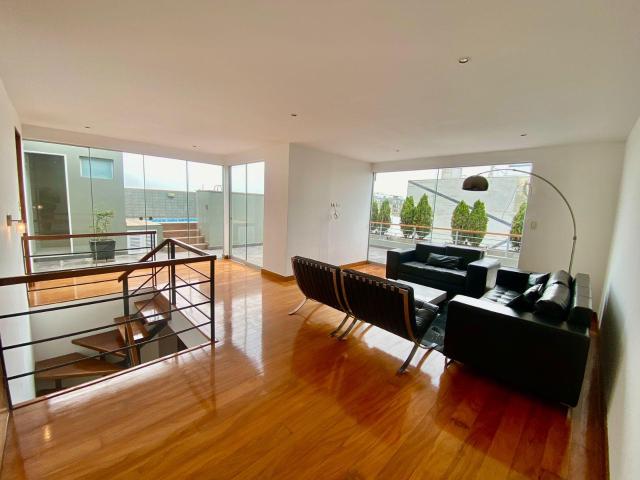 Venta Penthouse Duplex en CHACARILLA DEL ESTANQUE