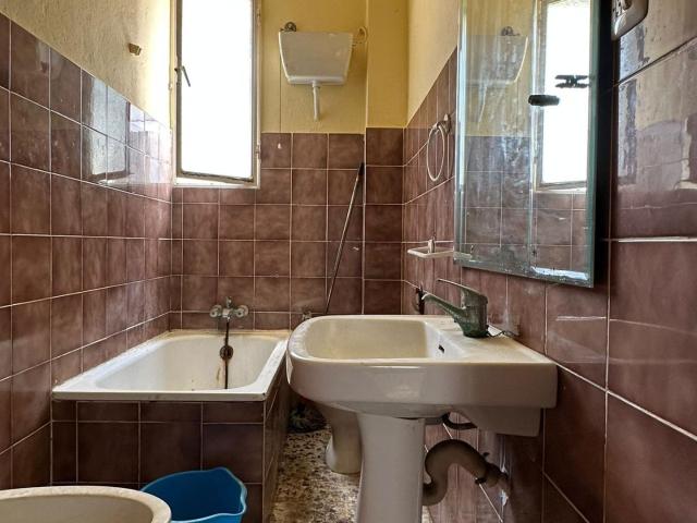 VENTA PISO CÉNTRICO PARA REFORMAR