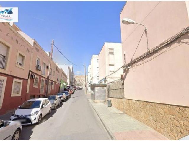 Venta piso en Almería