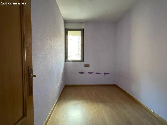 VENTA PISO EN ROSALIA DE CASTRO EN PONFERRADA
